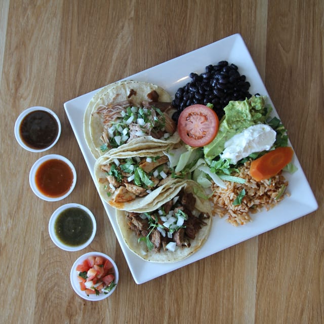 Tacos (Three Tacos).
